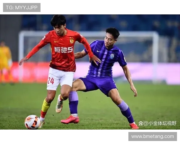 上海足球队以59分稳居冠军赛积分榜首位争冠形势一片大好