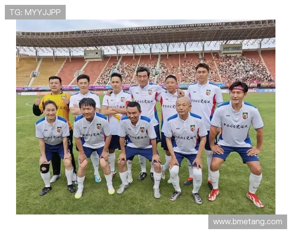 与足球明星合影留念时该如何撰写合适的文字描述和感想分享 与足球明星合影留念时该如何撰写合适的文字描述和感想分享