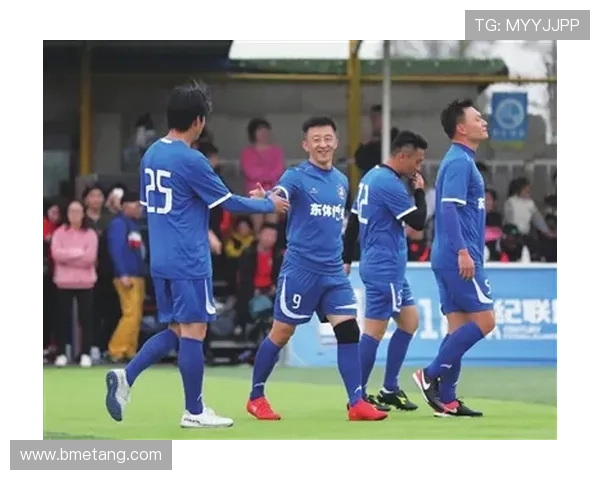 中国男足球明星的崛起与挑战：从青训到国际赛场的全面评析