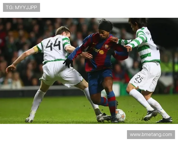 全球足坛巨星风云录：那些闪耀国际舞台的足球明星们