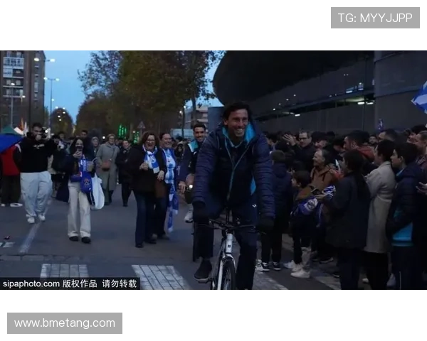 足球明星发表涉疆言论引发广泛关注与争议引起社会各界热议